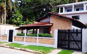 Casa 157 - 150 metros da praia das Toninhas, ideal para 6 a 8 pessoas, aceita pets